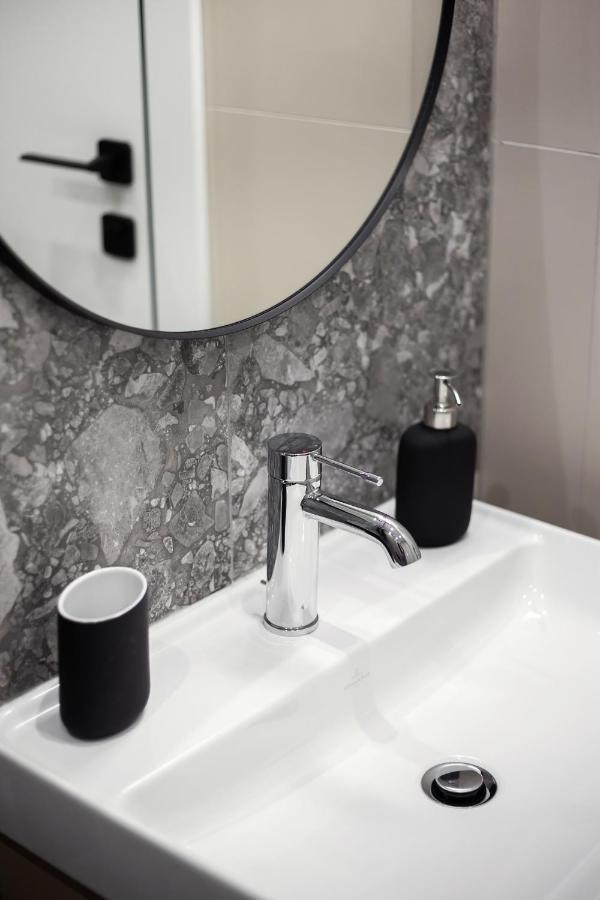 #Stayhere Modern & Compact 1Bdr Uptown Вильнюс Экстерьер фото